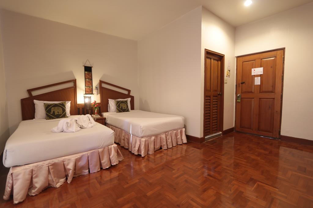 Baiyoke Chalet Hotel Mae Hong Son Exterior foto