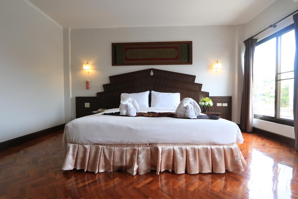 Baiyoke Chalet Hotel Mae Hong Son Exterior foto