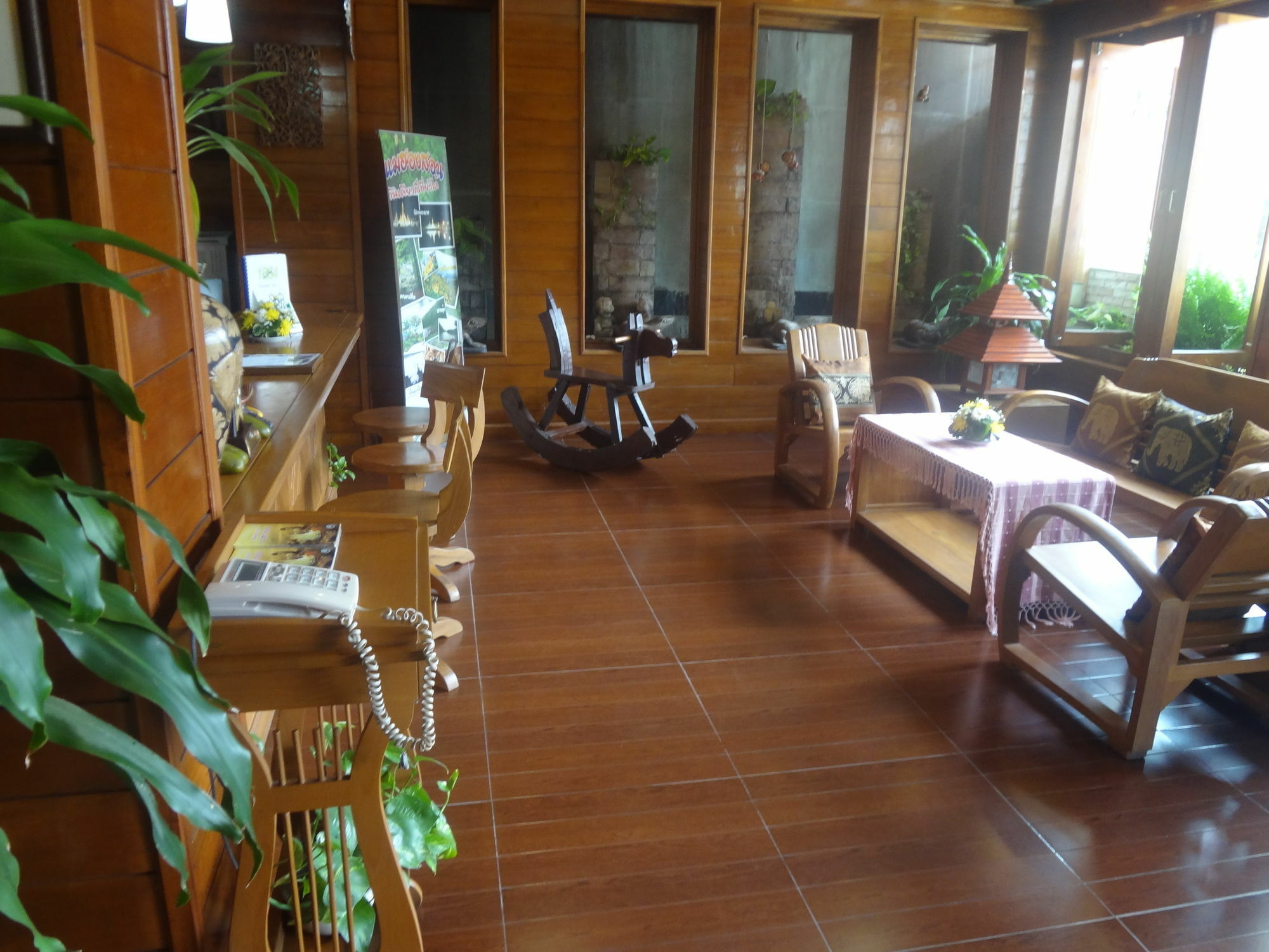 Baiyoke Chalet Hotel Mae Hong Son Exterior foto