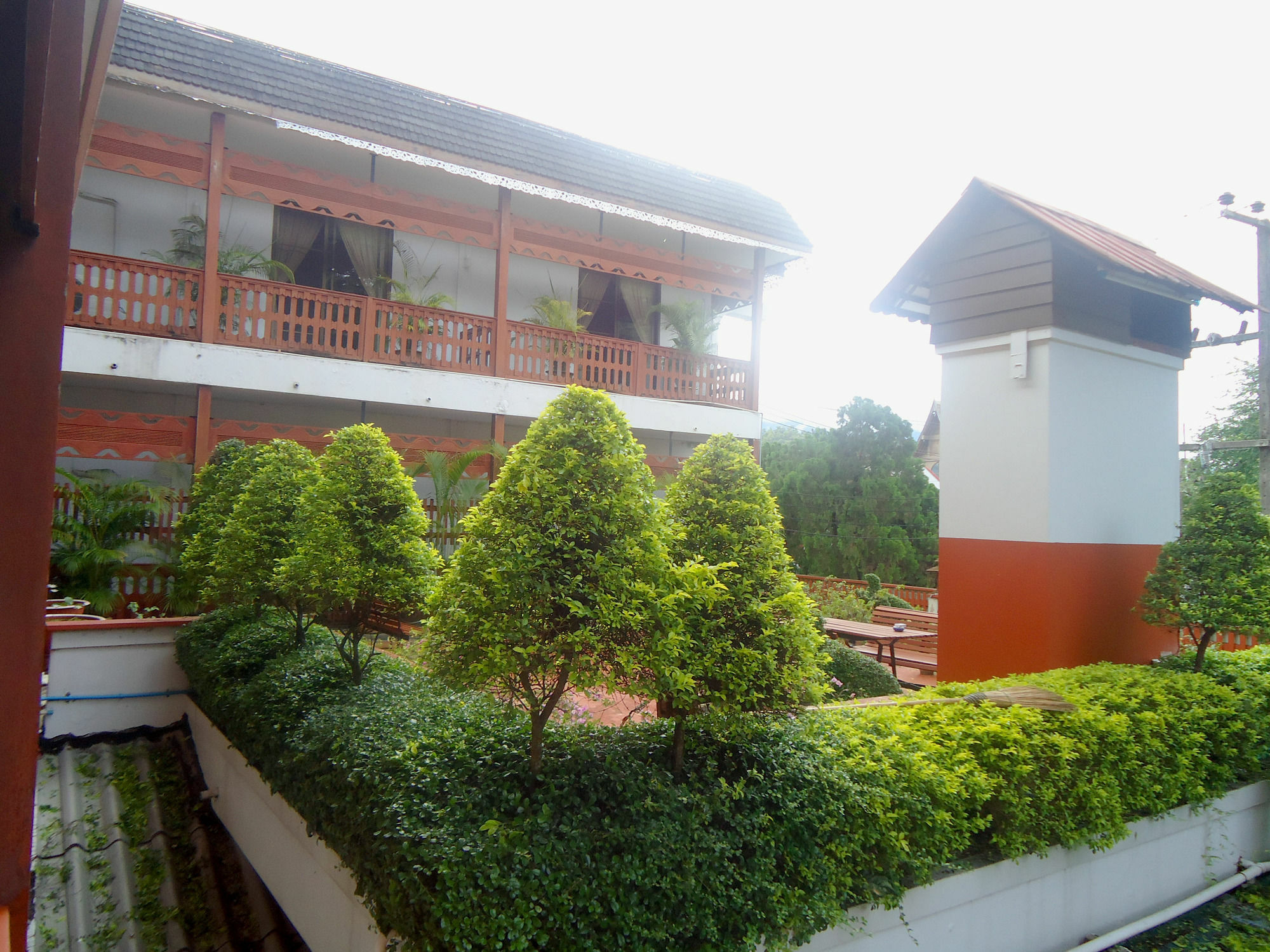 Baiyoke Chalet Hotel Mae Hong Son Exterior foto