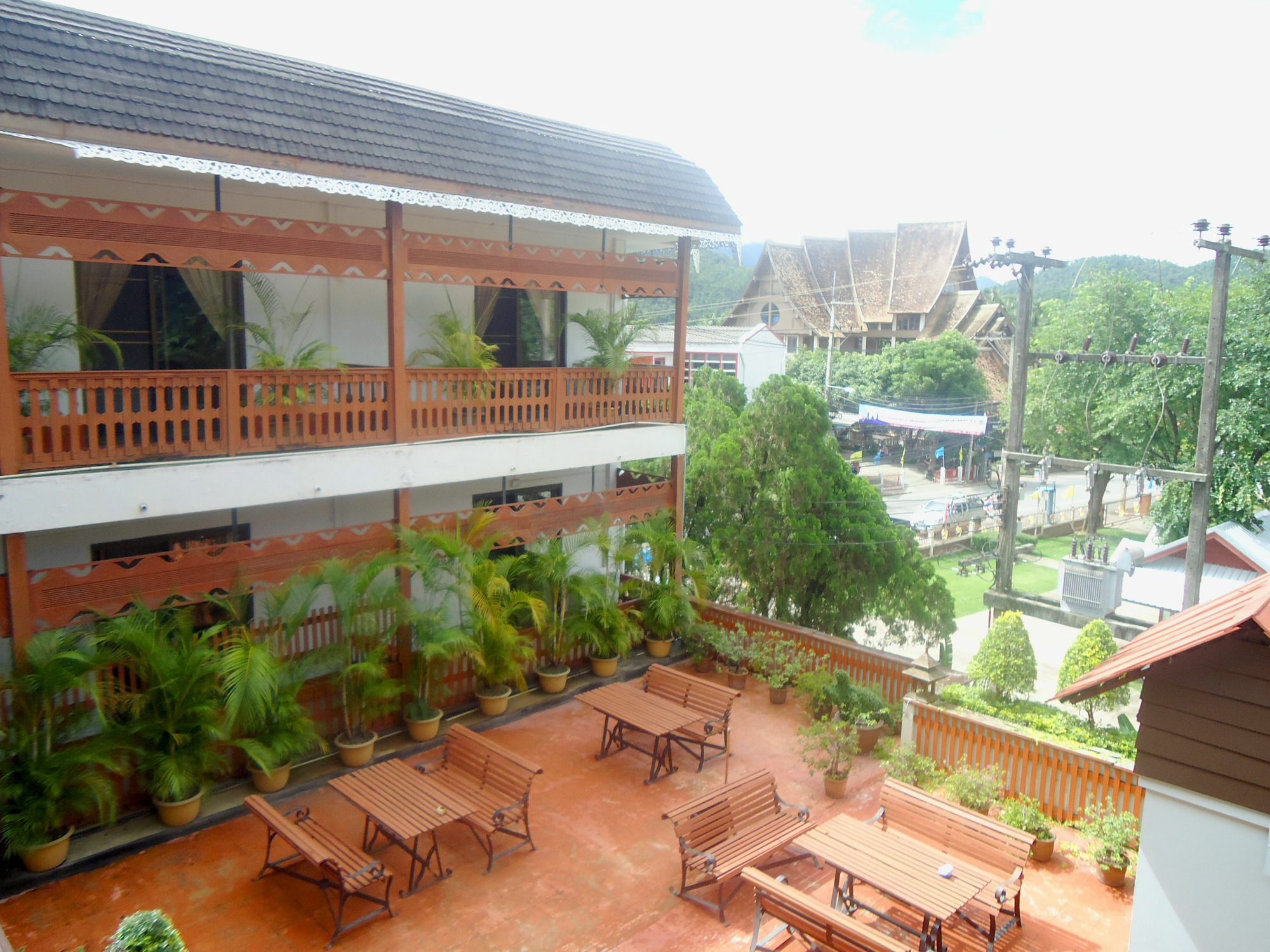 Baiyoke Chalet Hotel Mae Hong Son Exterior foto