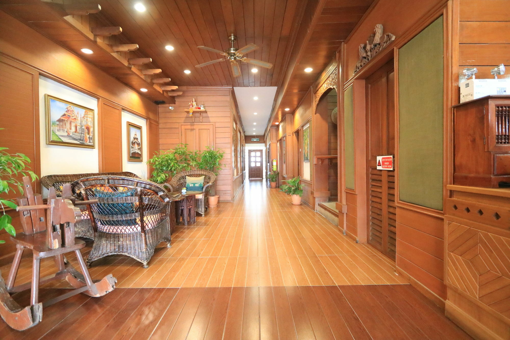 Baiyoke Chalet Hotel Mae Hong Son Exterior foto
