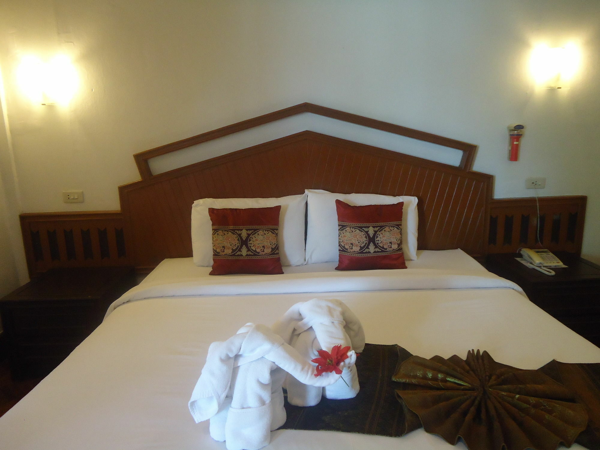 Baiyoke Chalet Hotel Mae Hong Son Exterior foto